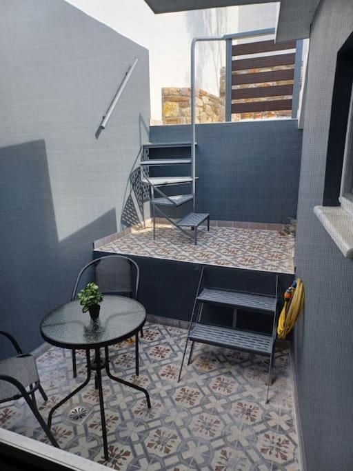 Petite Suite With Backyard. Mytilene Exterior photo